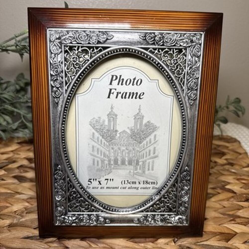 Ornate Oval 5x7 Photo Frame Faux Wood Silver Rose Floral Filigree Glass Vintage